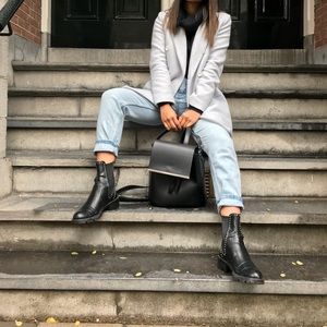 Light denim mom jeans